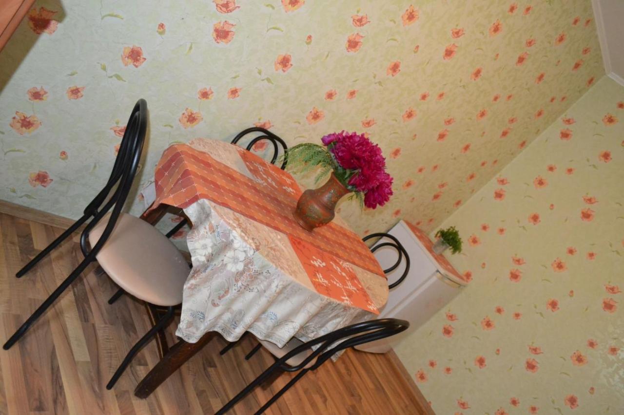 Ferienwohnung Квартира Двохкімнатна Фонтан Kamjanez-Podilskyj Exterior foto