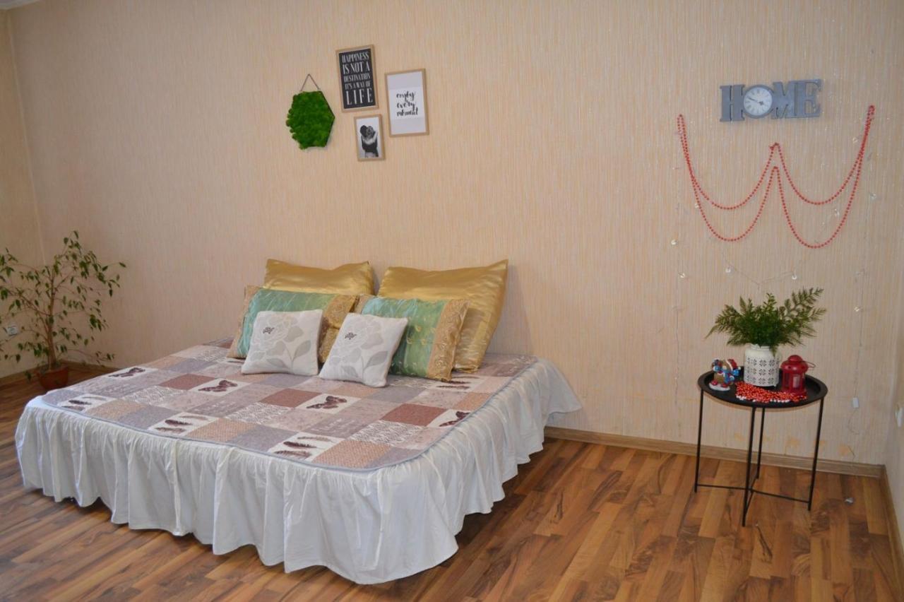 Ferienwohnung Квартира Двохкімнатна Фонтан Kamjanez-Podilskyj Exterior foto