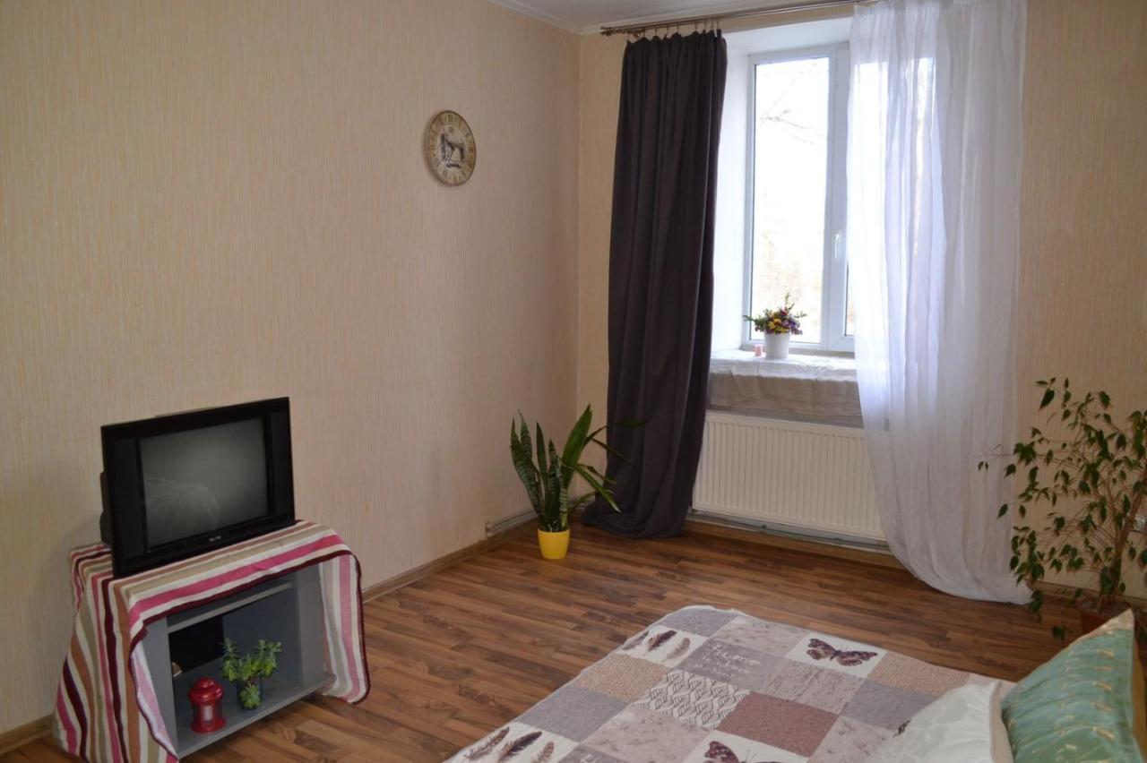 Ferienwohnung Квартира Двохкімнатна Фонтан Kamjanez-Podilskyj Exterior foto