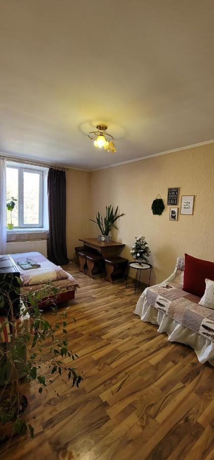 Ferienwohnung Квартира Двохкімнатна Фонтан Kamjanez-Podilskyj Exterior foto